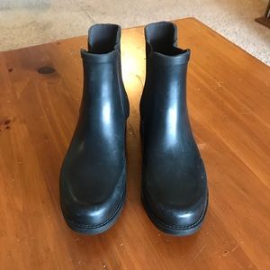 UGG Crop Rain Boots